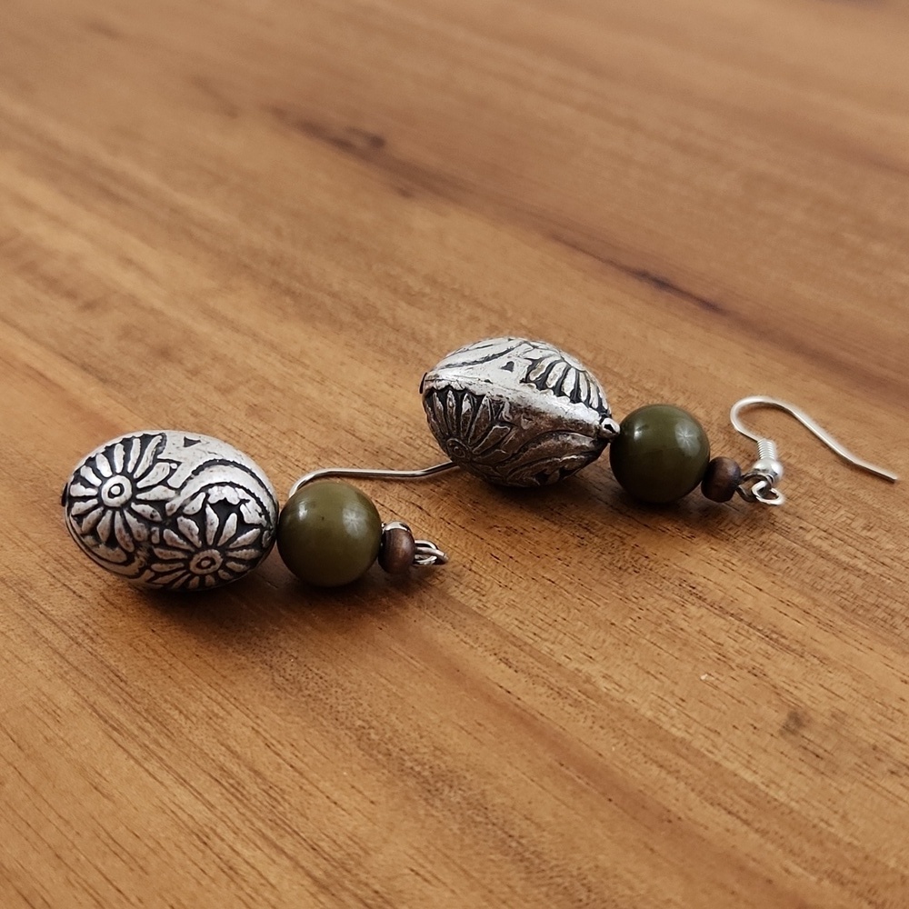 Daisy boho earrings - Picture 6 of 6